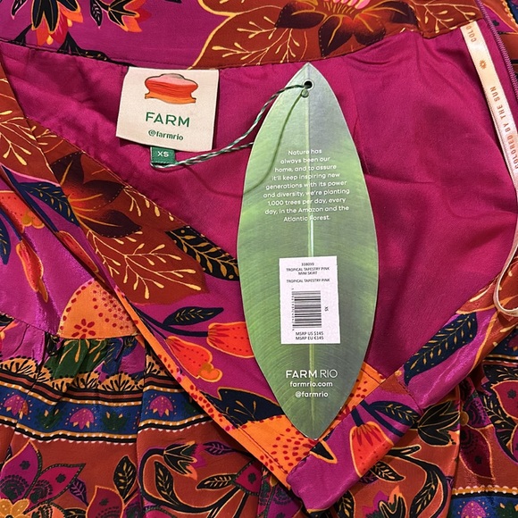NWT FARM Rio Tropical Tapestry Mini Skirt- XS | PRICE FIRM! - Picture 3 of 9
